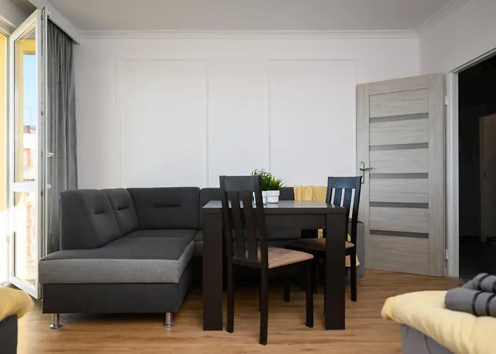 Kwatera W Centrum Do 5 Osob Lägenhet